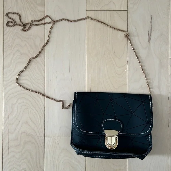 SHEIN Black and Gold Crossbody Purse - Picture 1 of 4